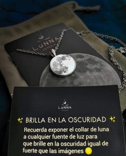 Collar de luna Brillo Azul ~