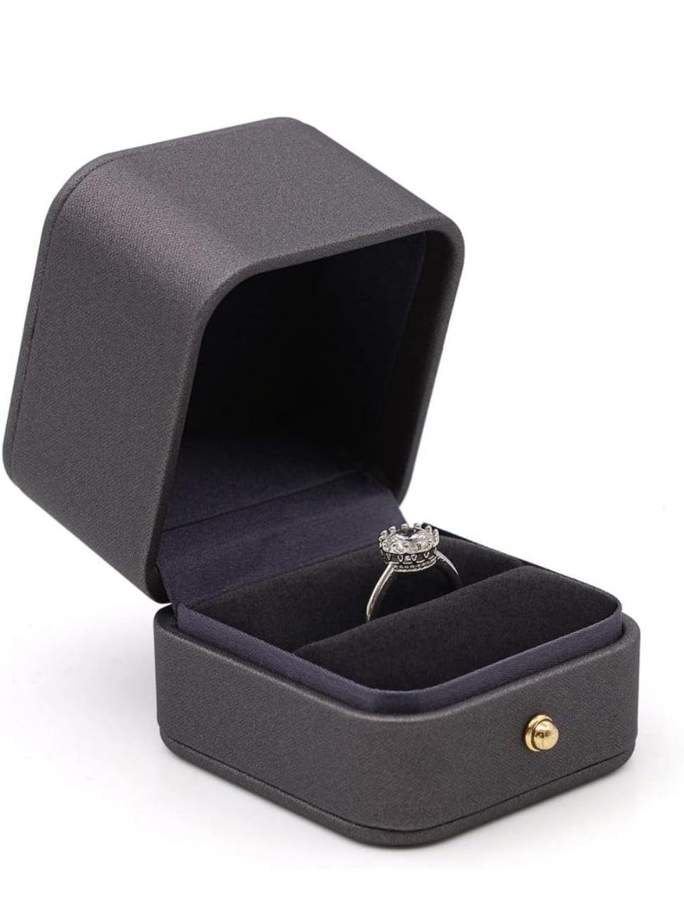 Caja para anillo de compromiso, promesa o regalo.  Recubierta de cuero PU.