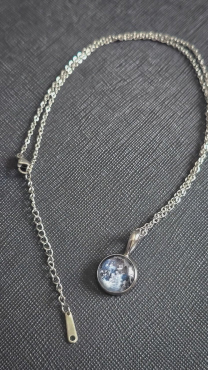 Collar de luna mini 14mm Brilla en la oscuridad 🌑🌓~