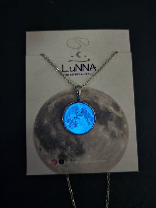 Collar de luna Brillo Azul ~