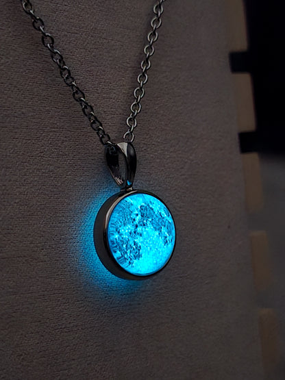 Collar de Luna Doble Cara 16mm Brilla En la Oscuridad Lunna