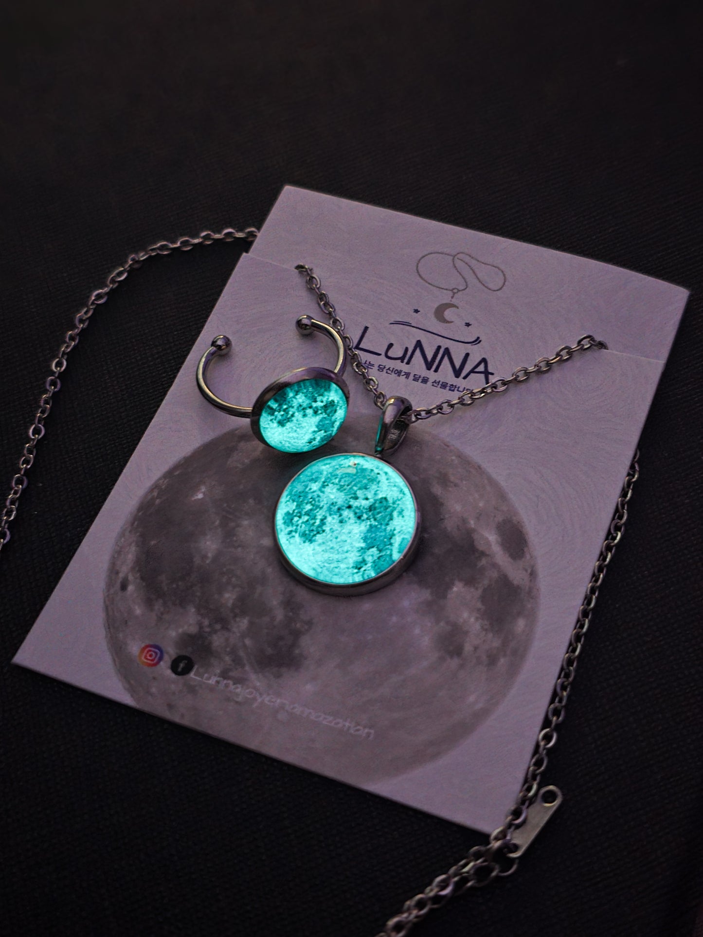 Conjunto Collar y Anillo de Luna - Brilla en la oscuridad