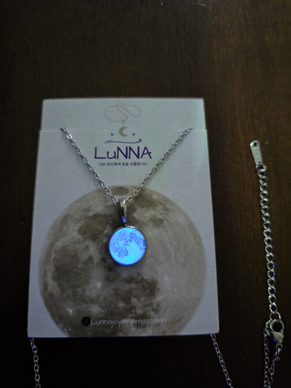 Collar de luna mini 14mm Brilla en la oscuridad 🌑🌓~