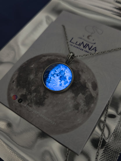 Collar de luna Brillo Azul ~