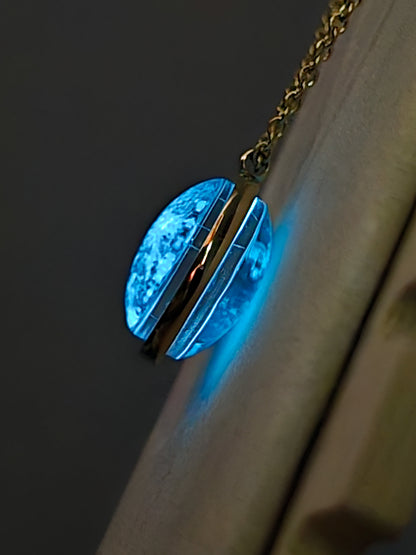 Collar de Luna - laminado en ORO 14k - Doble Cara - Brilla En la Oscuridad Lunna